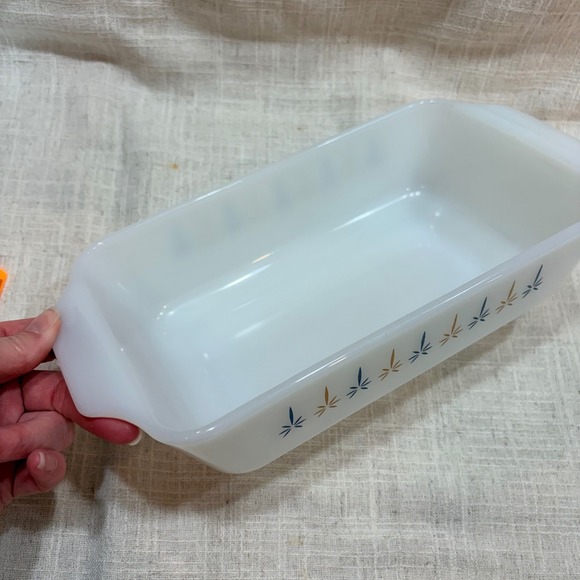 Vintage Fire-King Milk Glass Loaf Pan Starburst Atomic Blue Gold MCM Bakeware - Picture 4 of 8